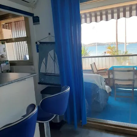 Studio Charmant Avec Vue Sur La Mer A Bandol - 28 M² - Terrasse Apartman *